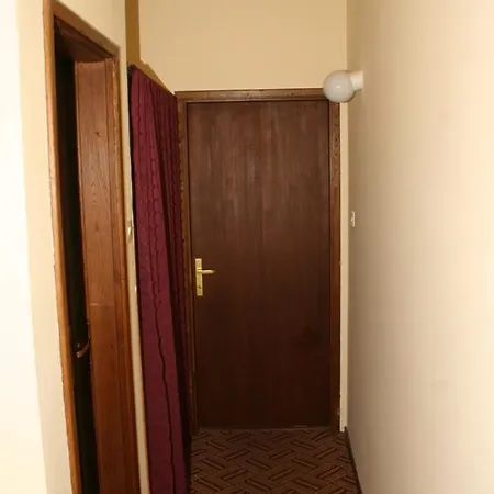 4029b * Sućuraj